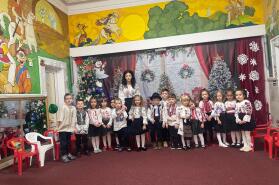 Serbarea de Crăciun – Grupa Mare „Angel Kids” 🎄